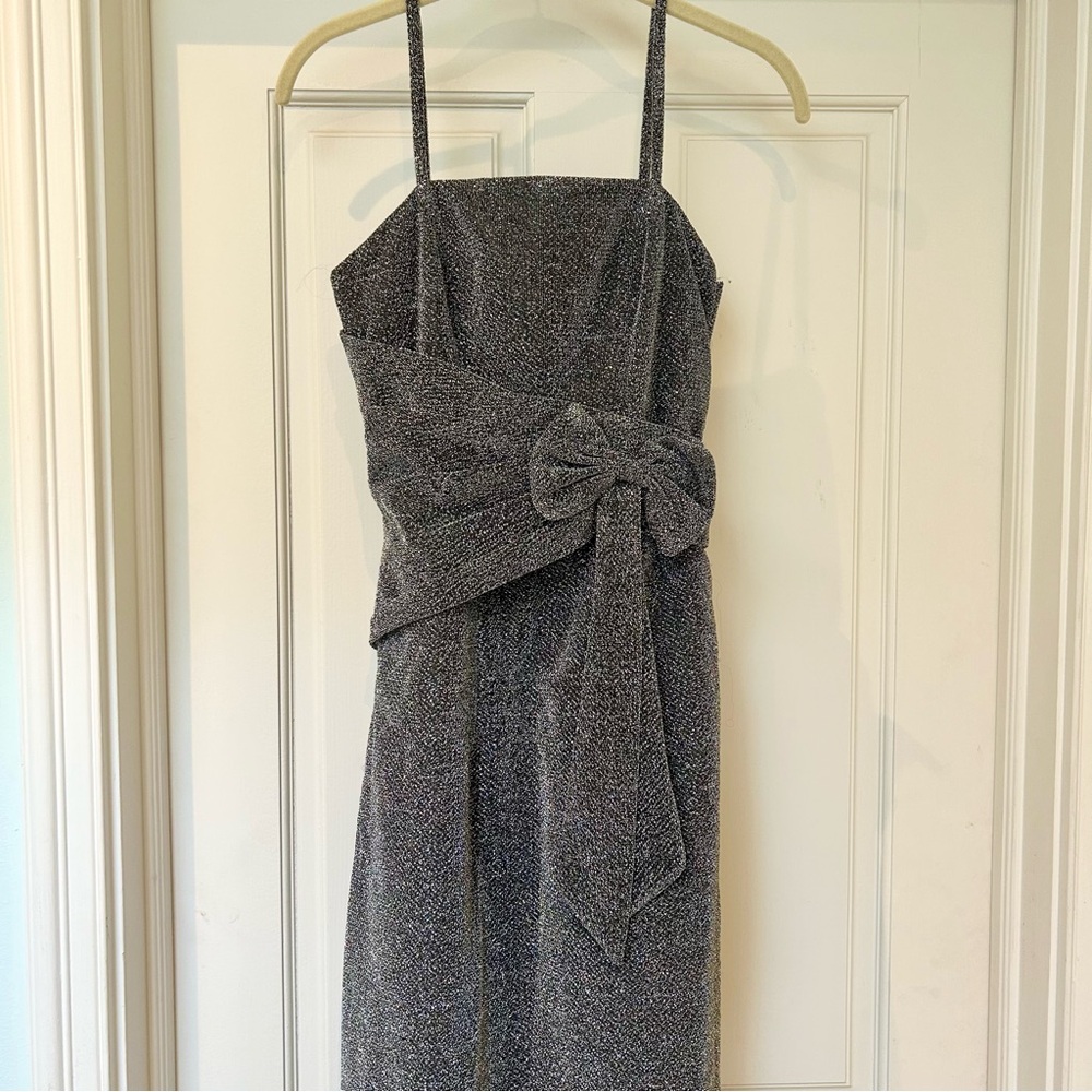 Elegant Silver Sparkle Bow Accent Evening Gown *AS IS*